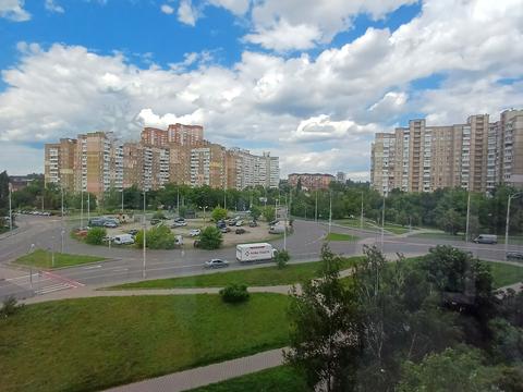 квартира за адресою Академіка Єфремова вул. (Командарма Уборевича), 19-А