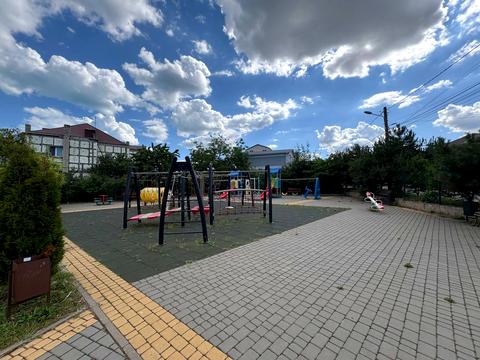 будинок за адресою Золота Нива