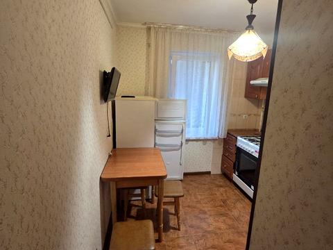 квартира по адресу Ревуцкого ул., 17-Б