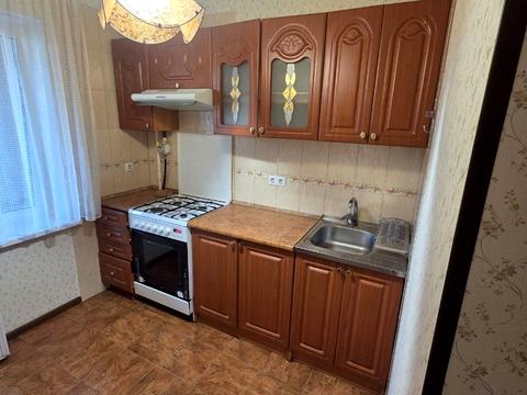 квартира по адресу Ревуцкого ул., 17-Б