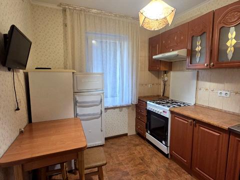 квартира по адресу Ревуцкого ул., 17-Б