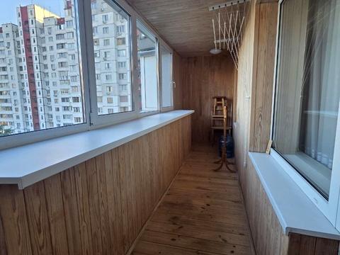 квартира по адресу Ревуцкого ул., 17-Б