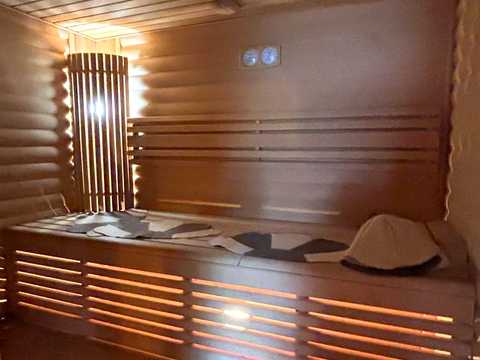 будинок за адресою лінія 12-та вул., 18