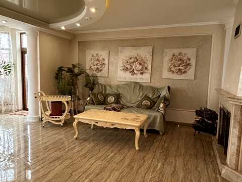 будинок за адресою лінія 12-та вул., 18