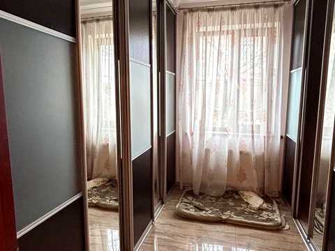 будинок за адресою лінія 12-та вул., 18