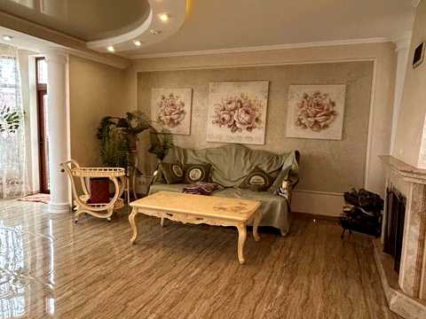 будинок за адресою лінія 12-та вул., 18