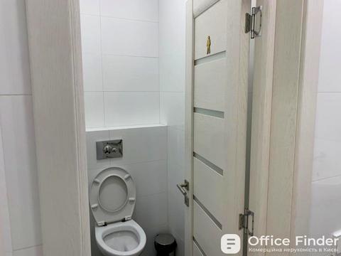 комерційна за адресою Кловський узвіз, 7a
