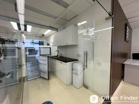комерційна за адресою Кловський узвіз, 7a