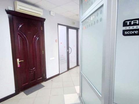 комерційна за адресою Ігорівська вул., 13/5