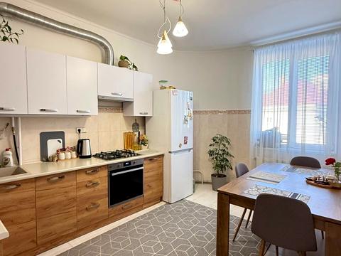 квартира за адресою набережна Незалежності вул., 20