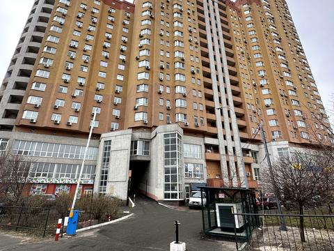 комерційна за адресою Олександра Мишуги вул., 2