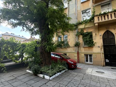 квартира по адресу Князя Святослава пл., 3
