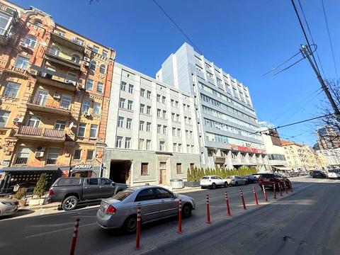 коммерческая по адресу Шота Руставели ул., 18