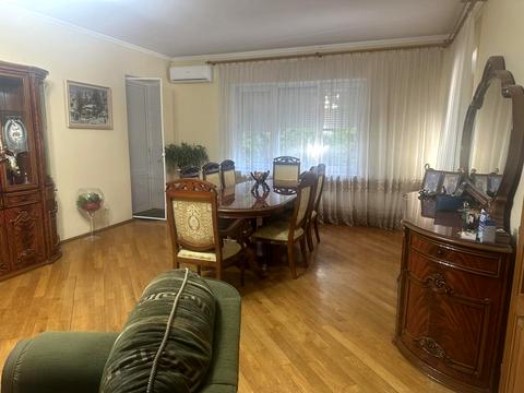 дом по адресу Коритнянська ул.