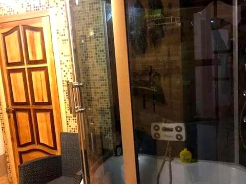 будинок за адресою с. Лісники, Виноградна вул.