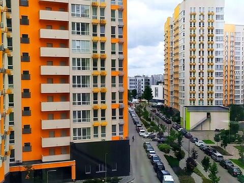 квартира по адресу Олеся Бердника ул., 1-Д