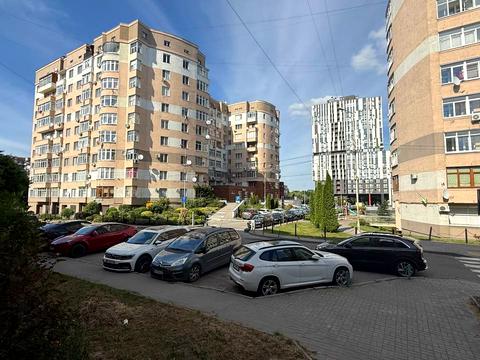 комерційна за адресою Петра Панча вул., 5
