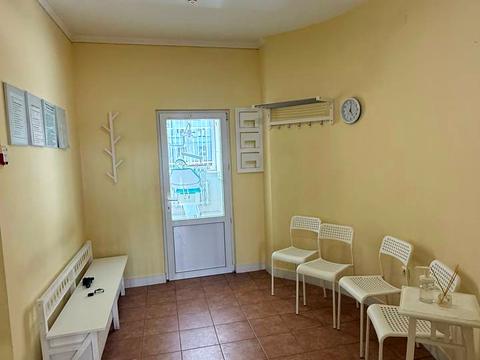 комерційна за адресою Петра Панча вул., 5