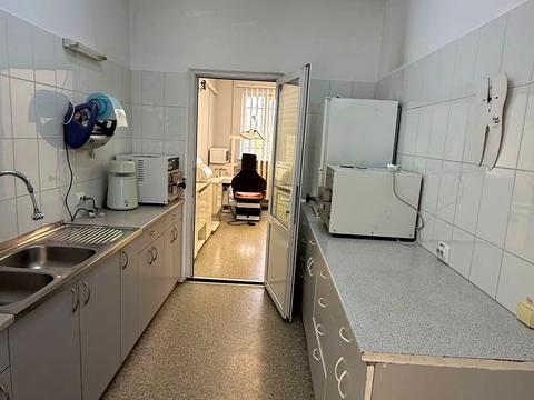 комерційна за адресою Петра Панча вул., 5