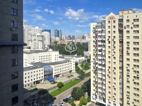 квартира за адресою Андрія Верхогляда вул. (Михайла Драгомирова), 14-А