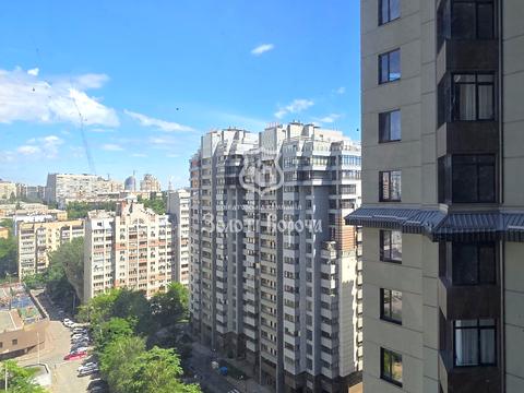 квартира за адресою Андрія Верхогляда вул. (Михайла Драгомирова), 14-А