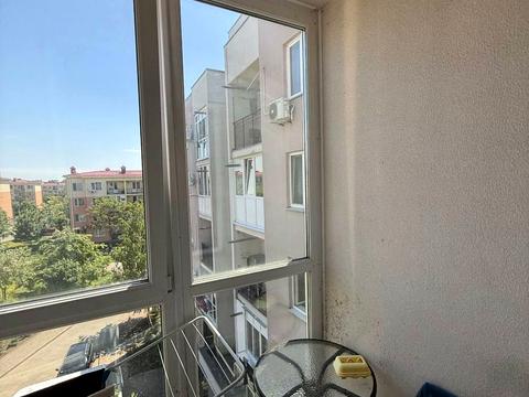 квартира за адресою смт. Авангард, Торгова вул., 9