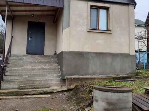будинок за адресою Набережна вул.