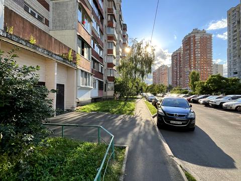 квартира за адресою Червоної Калини просп. (Володимира Маяковського), 81/11