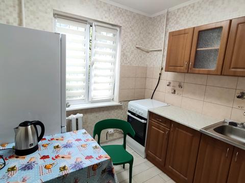 квартира за адресою Романа Шухевича просп. (Генерала Ватутіна), 8г