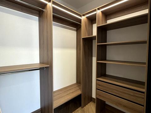 квартира за адресою Мартинова просп., (вул. Григорія Сковороди, 16)