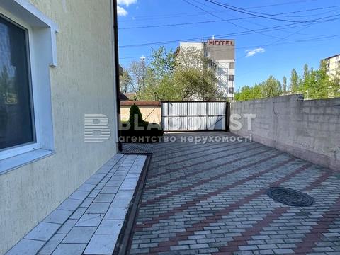комерційна за адресою Івана Виговського вул. (Маршала Гречка), 4