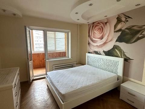 квартира за адресою Анни Ахматової вул., 4