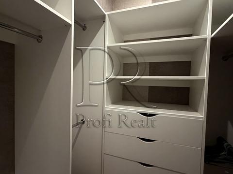 квартира за адресою Регенераторна вул., 4 к15