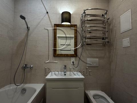 квартира за адресою Регенераторна вул., 4 к15