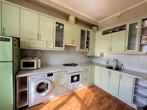 квартира за адресою Леся Курбаса просп., 4