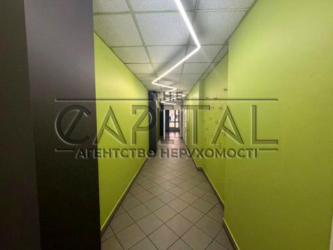 комерційна за адресою Київ, Богдана Хмельницького вул., 23-Б