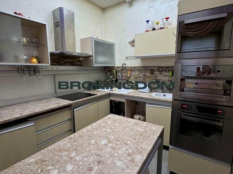 квартира за адресою Інститутська вул., 15/5