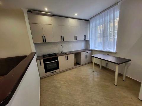 квартира за адресою Залізнична вул., 7Л