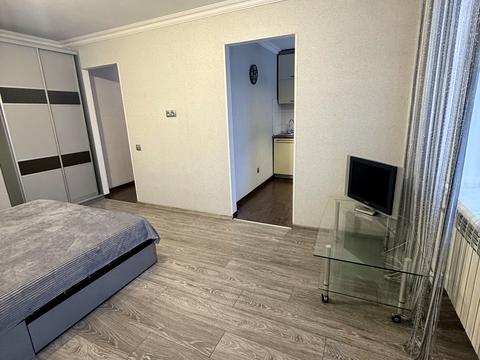 квартира по адресу Вячеслава Черновола ул., 12а