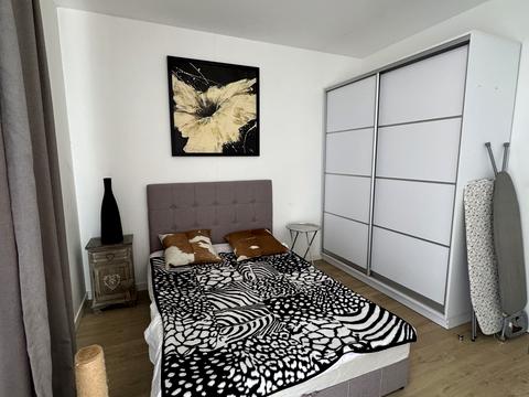квартира за адресою Малинова вул., 8