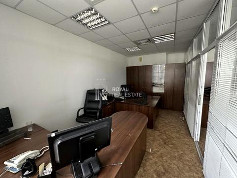 комерційна за адресою Кудрявський узвіз, 7