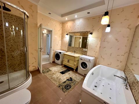 квартира за адресою Євгена Коновальця вул. (Щорса), 44-А
