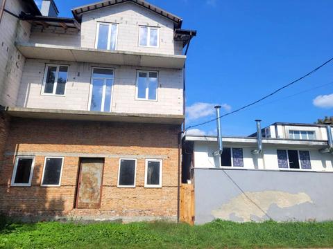 комерційна за адресою Ярослава Мудрого вул., 20