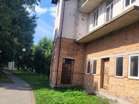 комерційна за адресою Ярослава Мудрого вул., 20