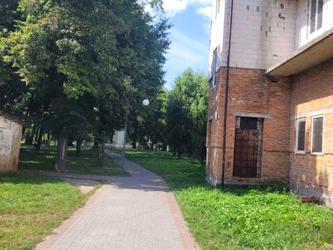 комерційна за адресою Ярослава Мудрого вул., 20