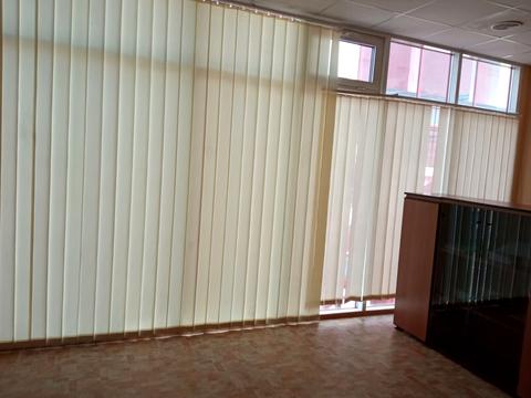 комерційна за адресою Андрія Малишка вул., 5