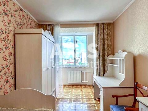 квартира за адресою Київ, Драгоманова вул., 31-В