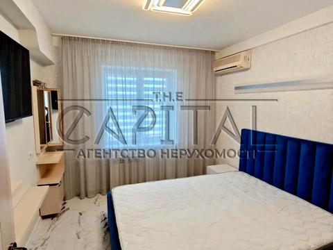 квартира за адресою Дніпровська набережна вул., 7-А