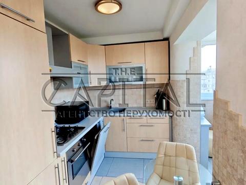 квартира за адресою Дніпровська набережна вул., 7-А
