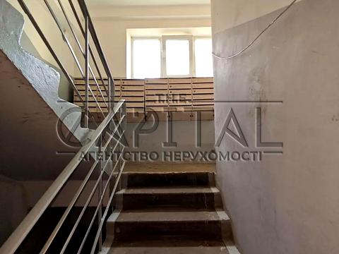 квартира за адресою Дніпровська набережна вул., 7-А